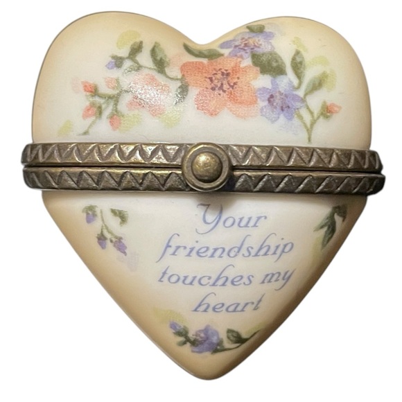 Midwest of Cannon Falls PHB Collection Hand Painted Friendship Heart Trinket Box - Picture 8 of 13